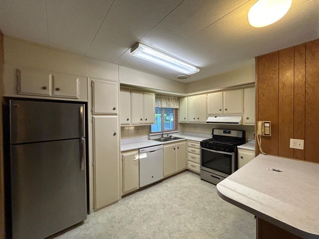 208 S NEYLAND St, Liberty Lake, WA 99019