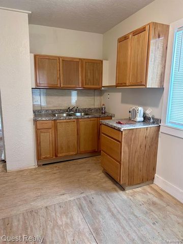 11843 Evanston Street, Detroit, MI 48213