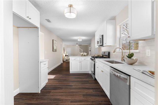 6856 Hill Creek Cove, Lithonia, GA 30058