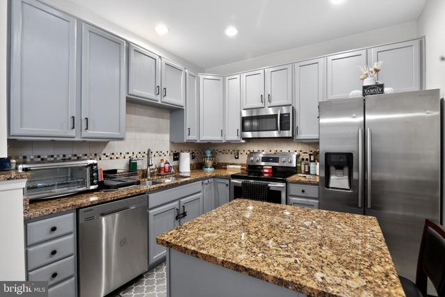 1337 CRANES BILL WAY, Woodbridge, VA 22191