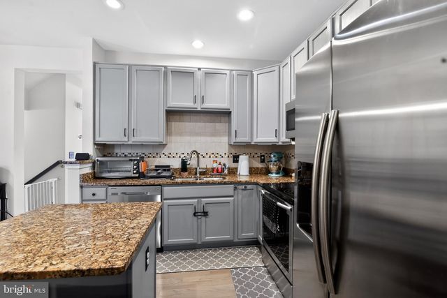 1337 CRANES BILL WAY, Woodbridge, VA 22191