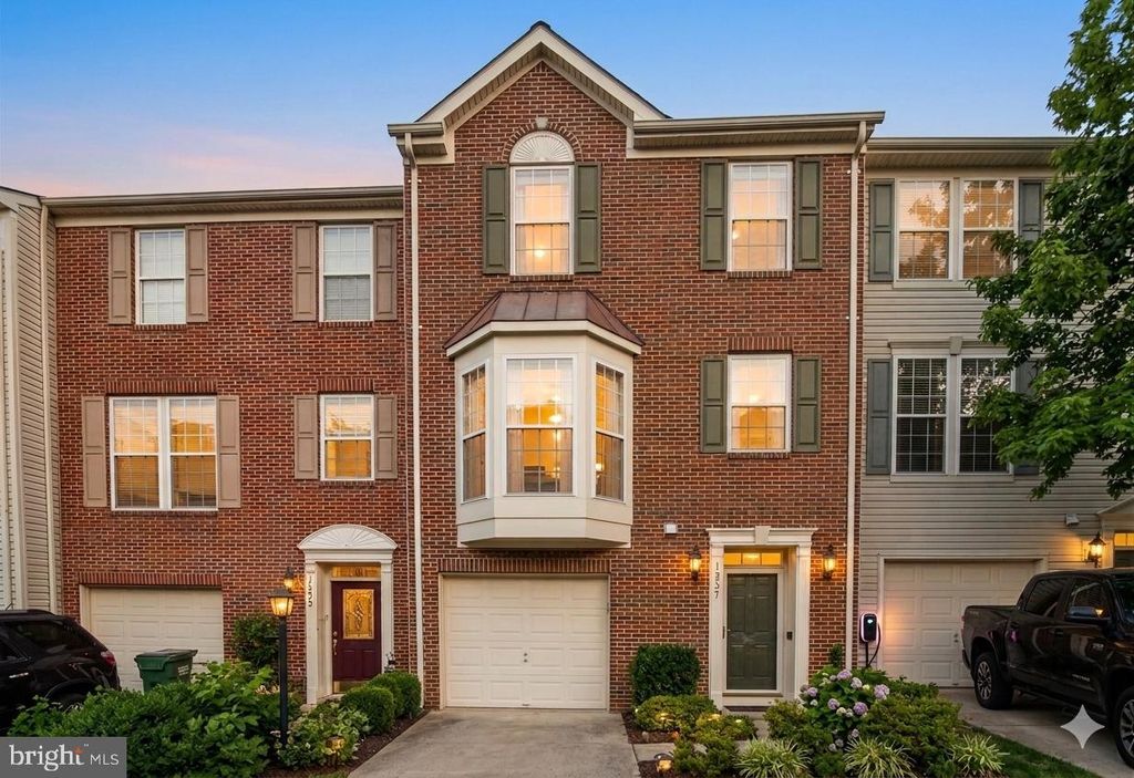 1337 CRANES BILL WAY, Woodbridge, VA 22191
