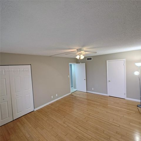 7051 Environ Blvd 433, Lauderhill, FL 33319