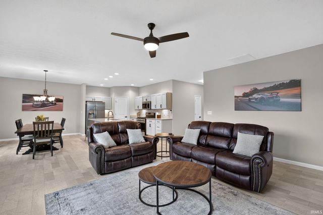 926 Kingrail Drive, West Lafayette, IN 47906