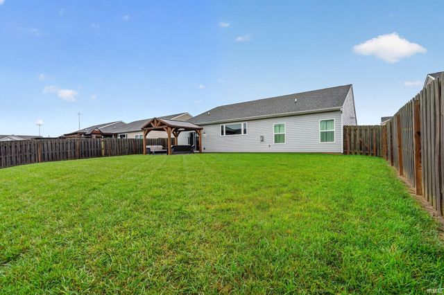 926 Kingrail Drive, West Lafayette, IN 47906