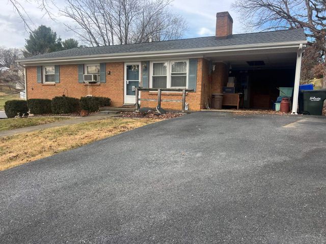 84 HUDSON AVE, Staunton, VA 24401