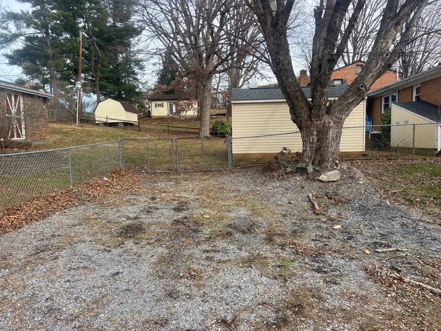 84 HUDSON AVE, Staunton, VA 24401