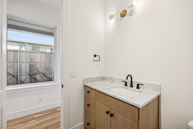 5600 Ellsworth Avenue, Dallas, TX 75206