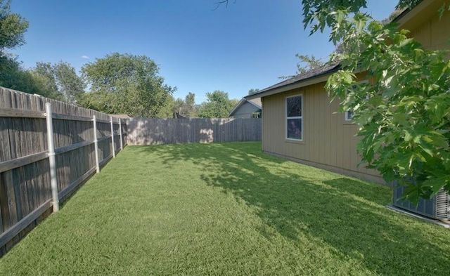 1206 Westcott DR B, Round Rock, TX 78664