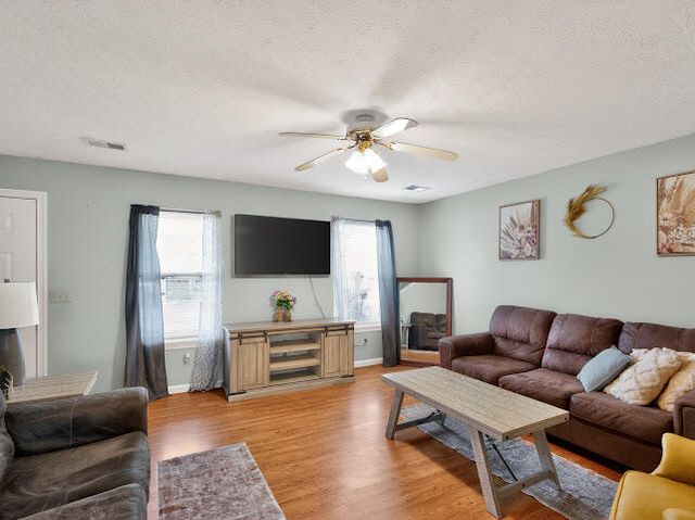 502 Tecumseh Trail E, Versailles, KY 40383
