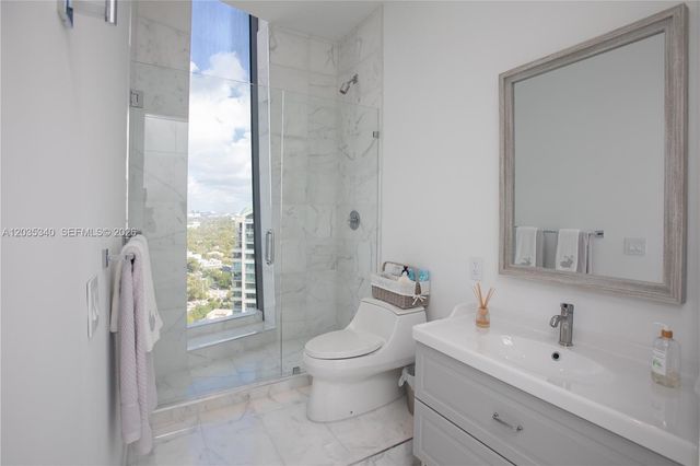 2821 S Bayshore Dr 20D, Miami, FL 33133