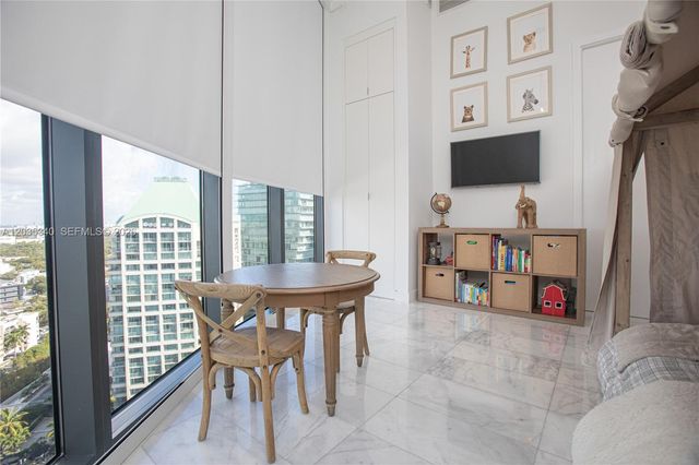 2821 S Bayshore Dr 20D, Miami, FL 33133