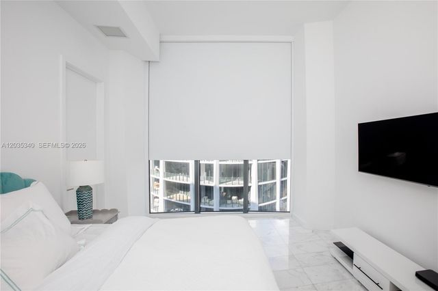 2821 S Bayshore Dr 20D, Miami, FL 33133
