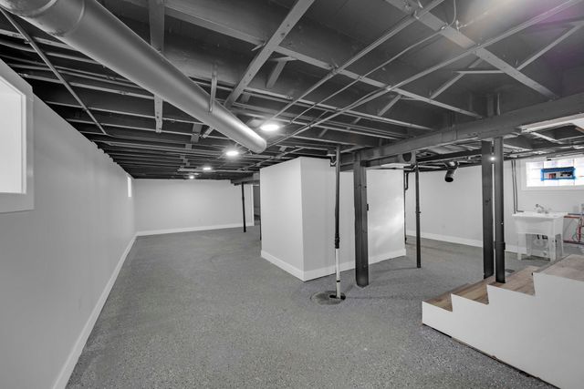 4200 Monroe Street, Gary, IN 46408