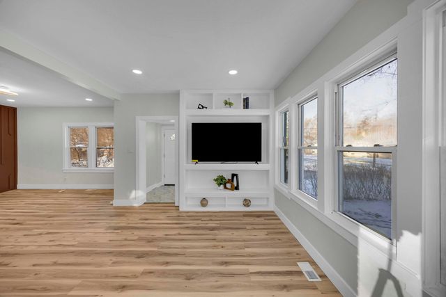 4200 Monroe Street, Gary, IN 46408