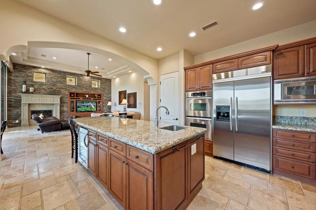 58460 Aracena, La Quinta, CA 92253