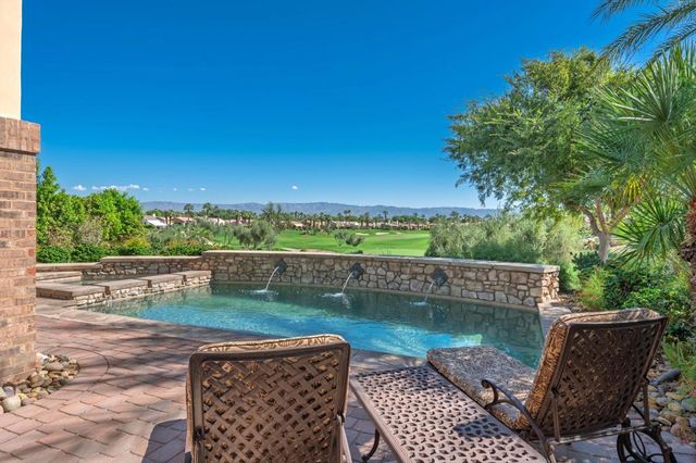 58460 Aracena, La Quinta, CA 92253