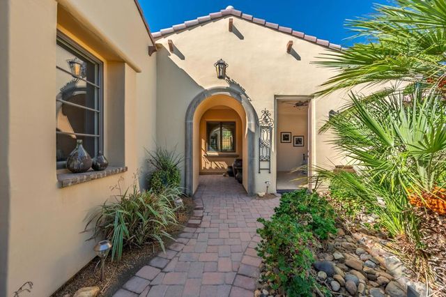 58460 Aracena, La Quinta, CA 92253