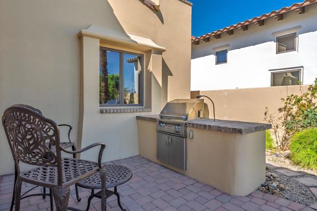 58460 Aracena, La Quinta, CA 92253