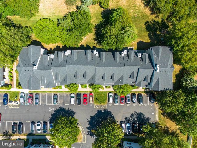 1110 BLOSSOM CIR, Dayton, NJ 08810