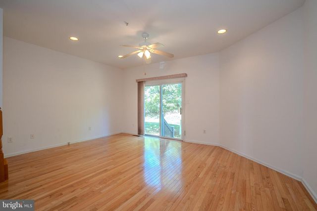 1110 BLOSSOM CIR, Dayton, NJ 08810