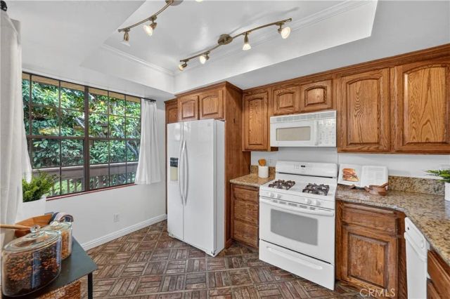 1655 Clark 324, Long Beach, CA 90815