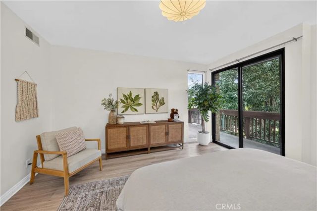 1655 Clark 324, Long Beach, CA 90815