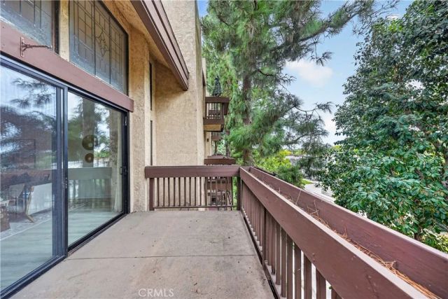 1655 Clark 324, Long Beach, CA 90815