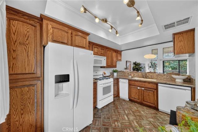 1655 Clark 324, Long Beach, CA 90815