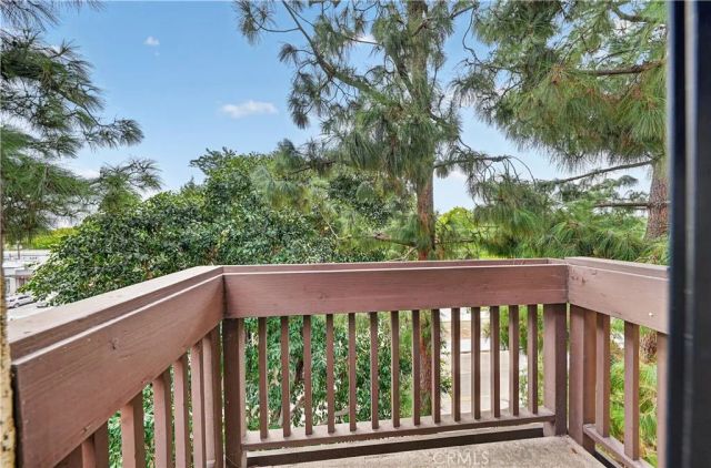 1655 Clark 324, Long Beach, CA 90815