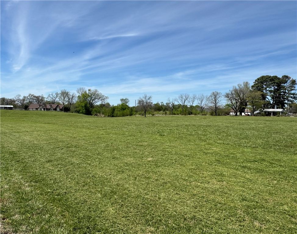 N 2nd Street, Rogers, AR 72756