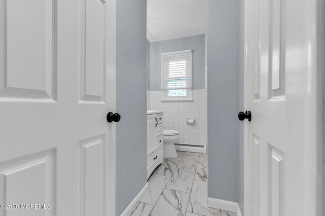 37 Scarborough Place, Toms River, NJ 08757
