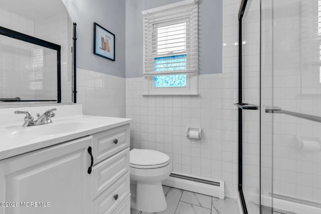 37 Scarborough Place, Toms River, NJ 08757