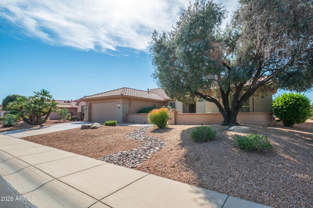 16229 W TUSCANY Way, Surprise, AZ 85374 — photo 4