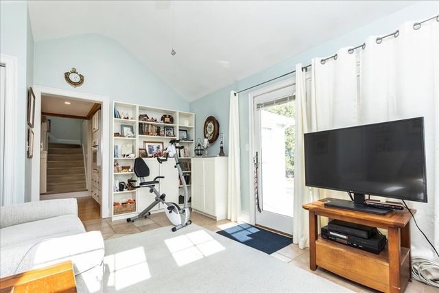 145 Evans Rd Ext, Marblehead, MA 01945