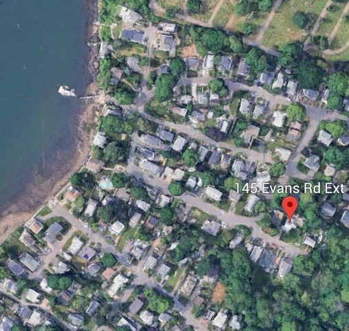 145 Evans Rd Ext, Marblehead, MA 01945