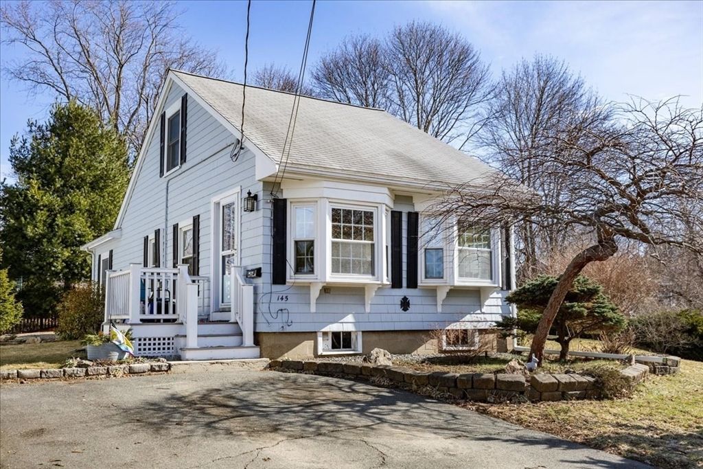 145 Evans Rd Ext, Marblehead, MA 01945