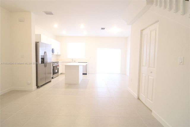 29208 SW 163rd Ct, Homestead, FL 33033