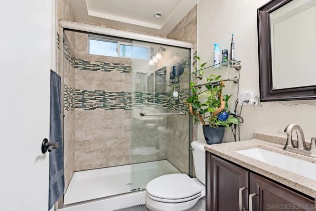 9212 Palomino Ridge Dr, Lakeside, CA 92040