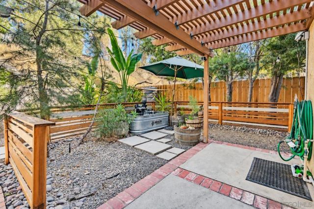 9212 Palomino Ridge Dr, Lakeside, CA 92040
