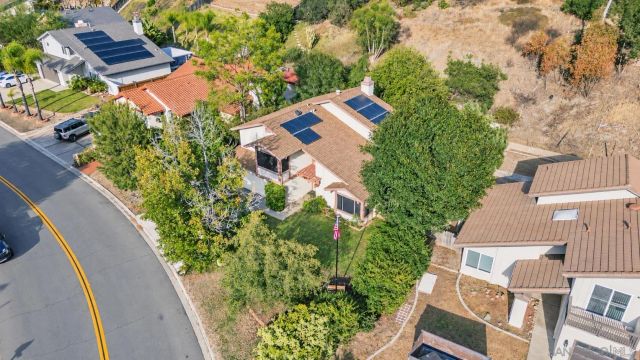 9212 Palomino Ridge Dr, Lakeside, CA 92040