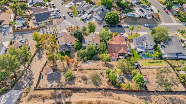 9212 Palomino Ridge Dr, Lakeside, CA 92040
