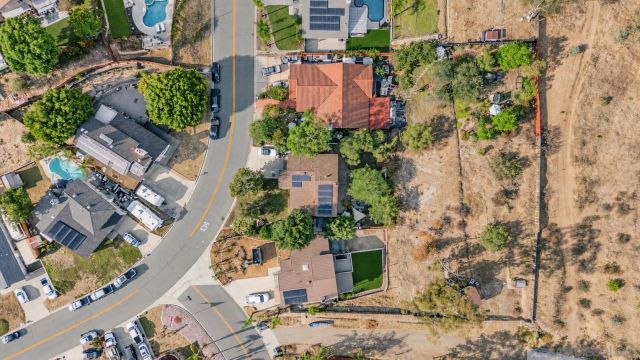 9212 Palomino Ridge Dr, Lakeside, CA 92040