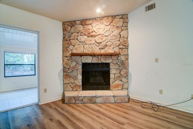 1628 NW 19TH CIRCLE, Gainesville, FL 32605