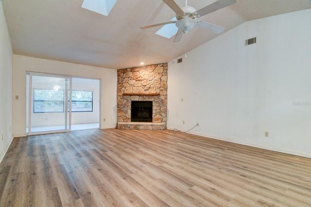 1628 NW 19TH CIRCLE, Gainesville, FL 32605