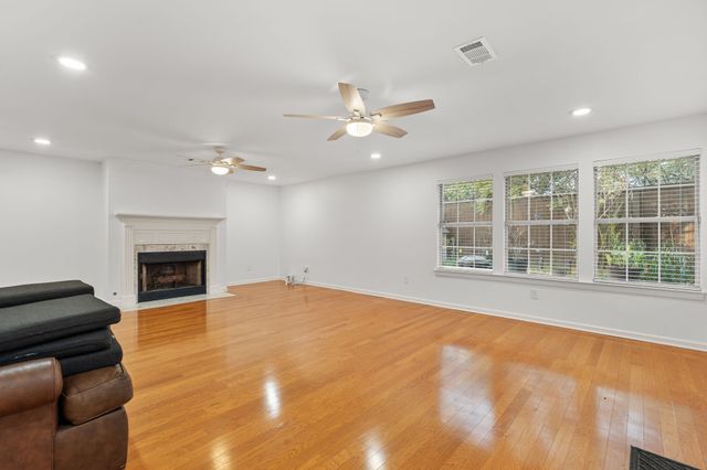 4616 Bonnell Avenue, Fort Worth, TX 76107