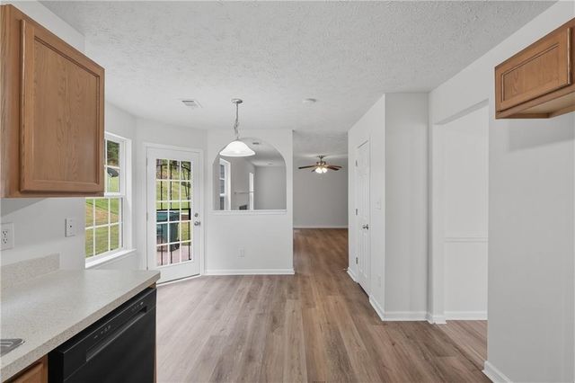 2213 Pine View Trail, Ellenwood, GA 30294