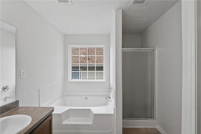 2213 Pine View Trail, Ellenwood, GA 30294