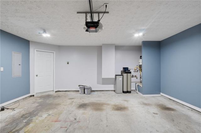 2213 Pine View Trail, Ellenwood, GA 30294