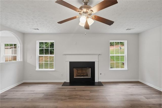 2213 Pine View Trail, Ellenwood, GA 30294